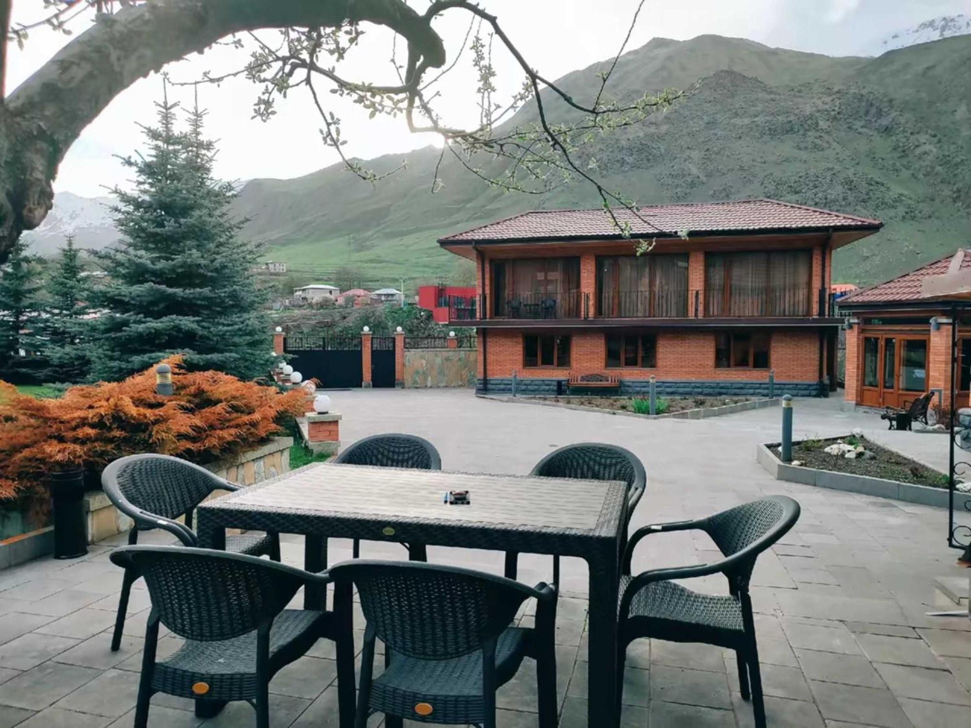 Vardisubani Villa Kazbegi Exterior photo